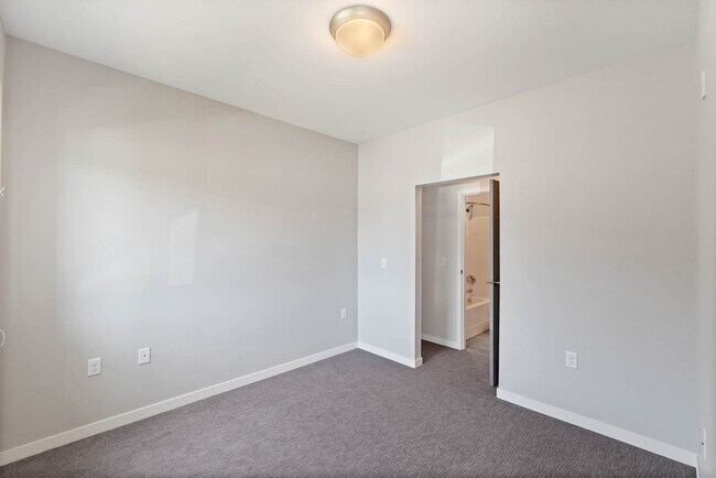 Interior Photo - Silverthorne Flats