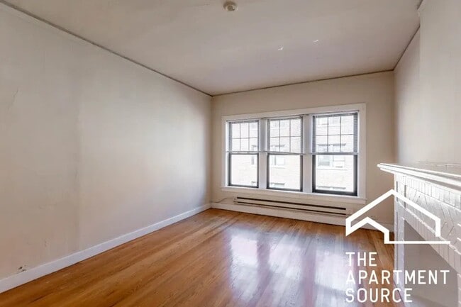Building Photo - 1315 Oak Ave