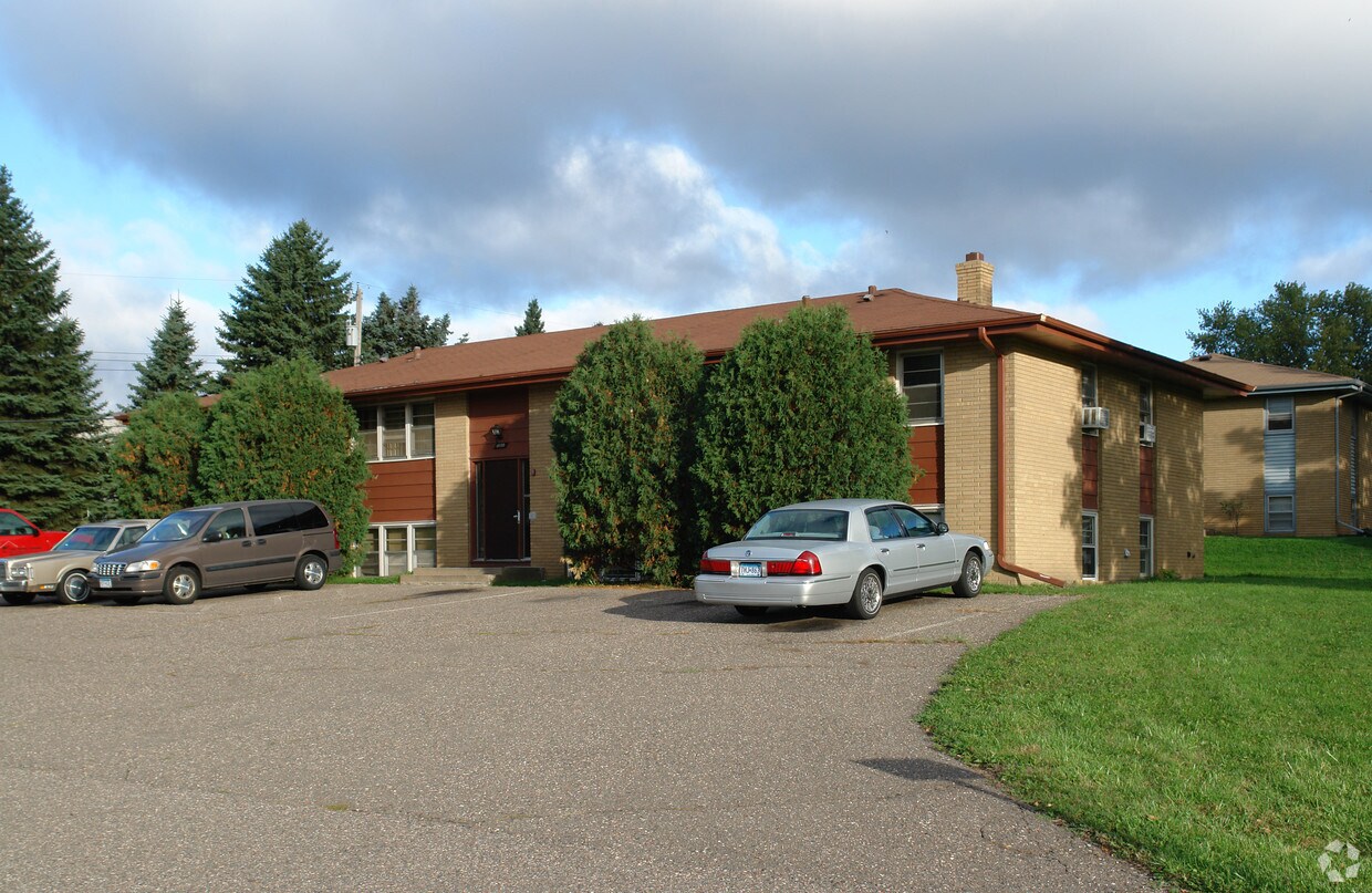 Building Photo - 3601 Maryland Ave N