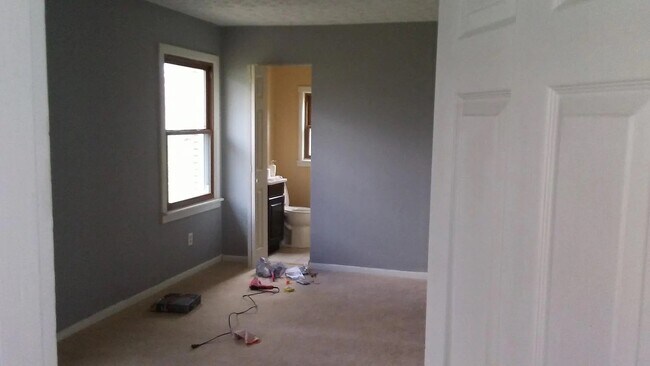 Building Photo - 301 Wolf Ave