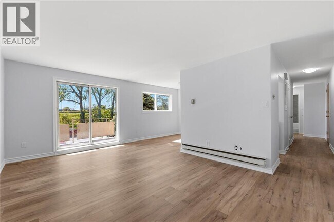 Photo du bâtiment - 950 Eastlawn Ave