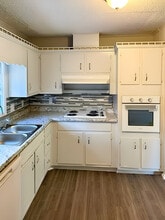 Building Photo - 2660 Burdett Rd