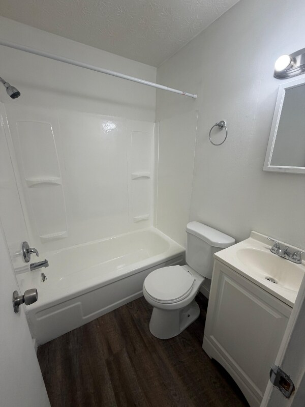 Foto del edificio - 520 Massillon Rd