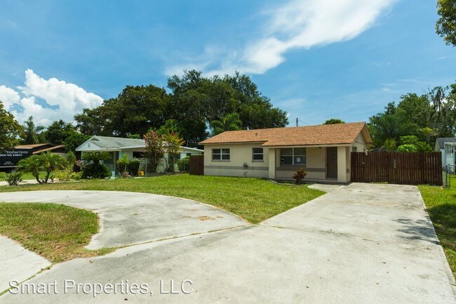 Building Photo - 3 br, 1 bath House - 526 Longfellow Blvd