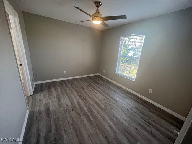 Building Photo - 512 SW 31st St