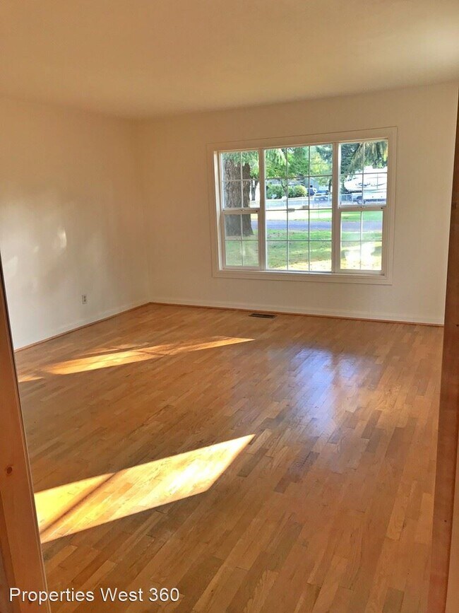 Foto del edificio - 2 br, 1 bath House - 9032 Mt. Baker Ave.