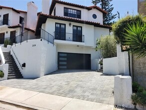 Building Photo - 219 W Escalones