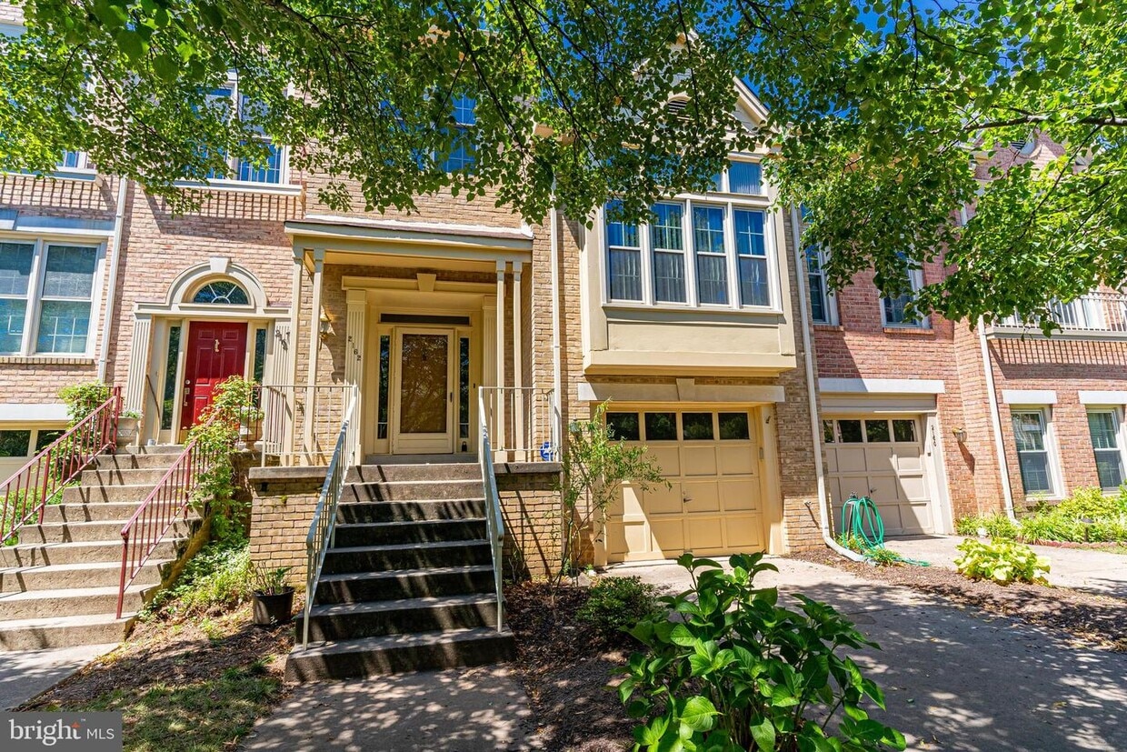 2162 Kings Garden Way, Falls Church, VA 22043 Townhome Rentals in