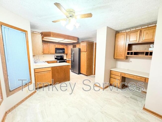 Photo - 15718 Lafayette Ave House