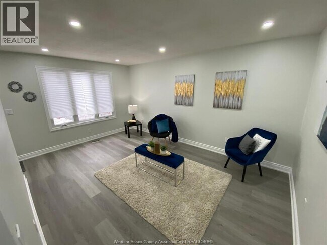 Building Photo - 3563 Bloomfield Rd