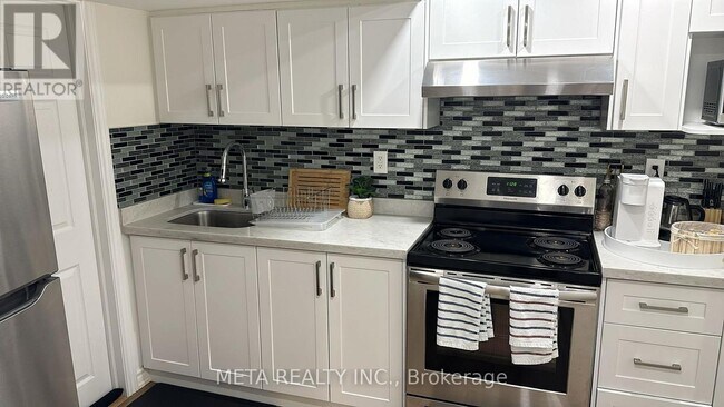 Photo du bâtiment - 252 Howell Crescent