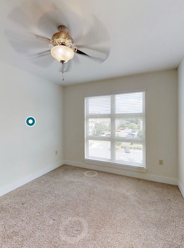 Building Photo - 1000 Ballena Cir