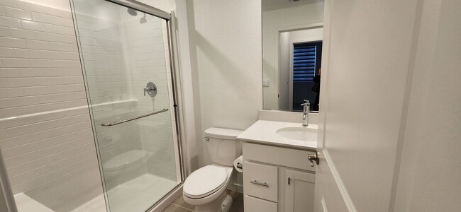 Building Photo - Brand New 4 Bedroom 3 Bathroom Home in Elk...