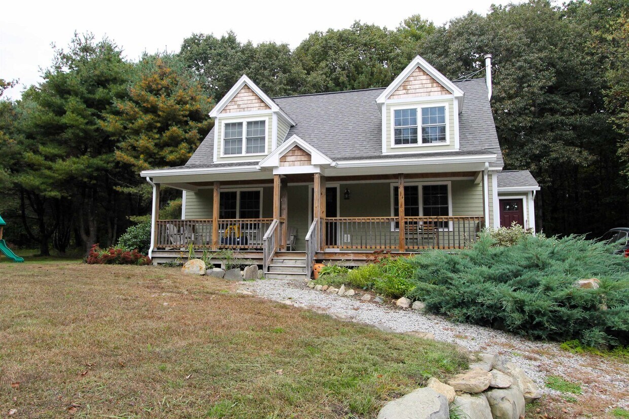 Foto principal - 3 Brooks Farm Rd