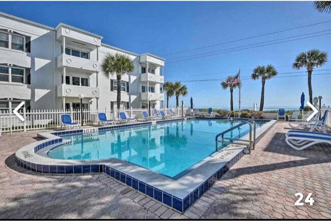 Building Photo - 1926 Ocean Shore Dr