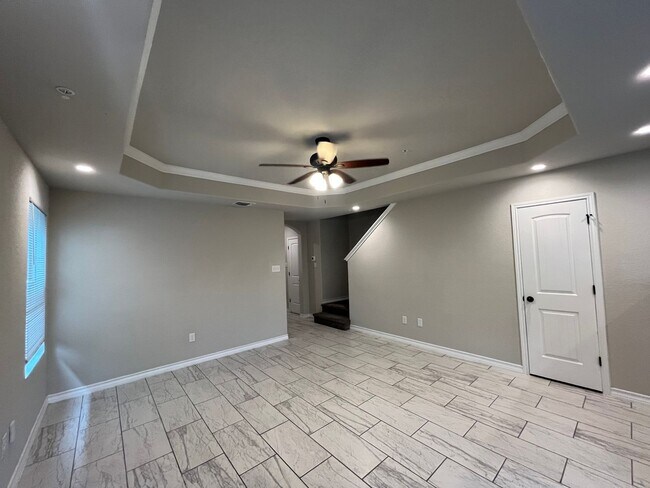 Building Photo - 6311 Luglio Lane #104, San Antonio, TX 78233