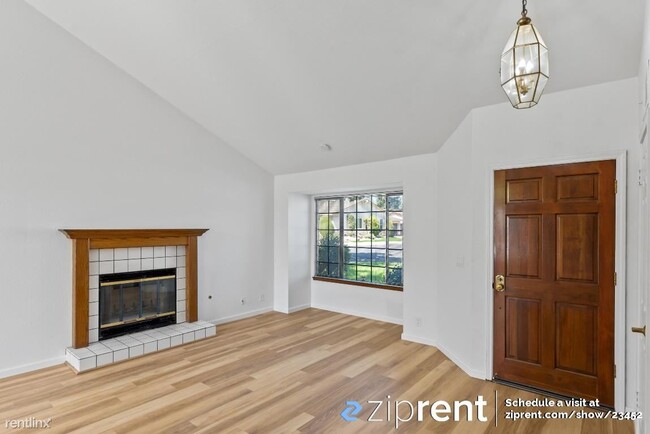 Building Photo - 3 br, 3 bath House - 7301 Joshua Circle, P...