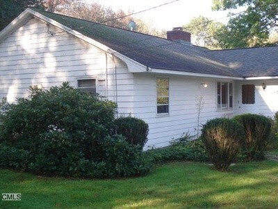 Foto del edificio - 249 Porters Hill Rd