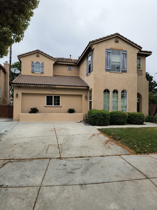 Foto del edificio - 6288 Susana St