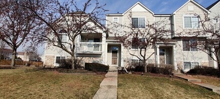 Building Photo - 1926 Middlebury Dr