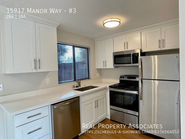 Building Photo - NEWLY REMODELED Modern & Spacious 2 Bedroo...
