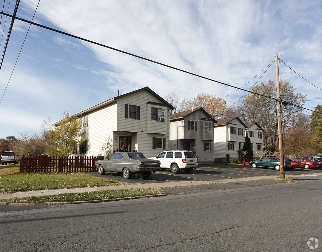 Primary Photo - 1812-1826 Albany St