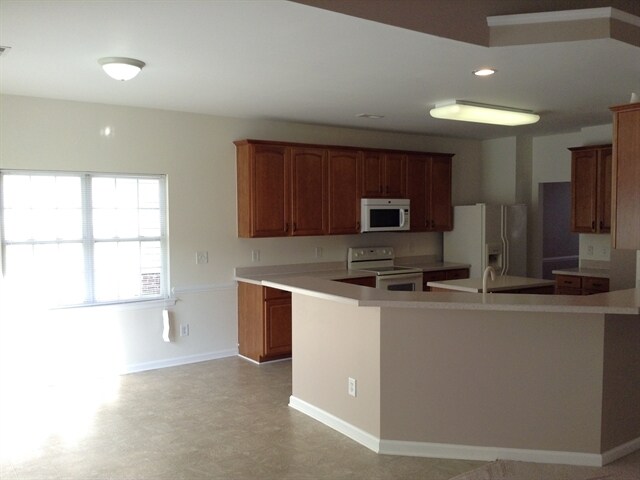 Foto del edificio - 4235 Lindsey Ln