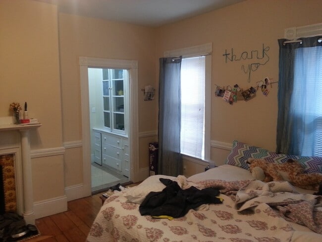 Building Photo - 23 N Beacon St