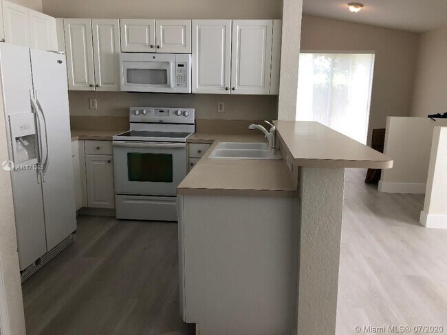 Building Photo - 18877 SW 25 CT . Miramar Fl 33029