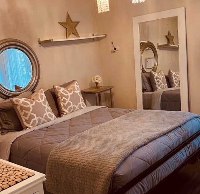 Photo du bâtiment - 128 Carlaw Av