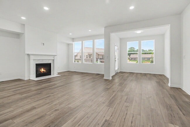 Building Photo - 5660 Corgi Dr
