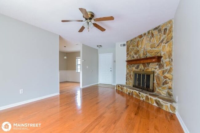 Building Photo - 1401 Shadow Creek Pl, Brandon, FL 33510