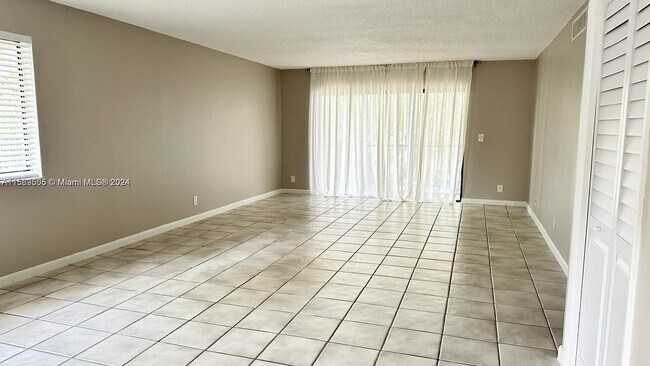 Building Photo - 16199 Saddle Club Rd