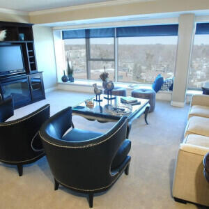 Building Photo - 555 S Old Woodward Ave