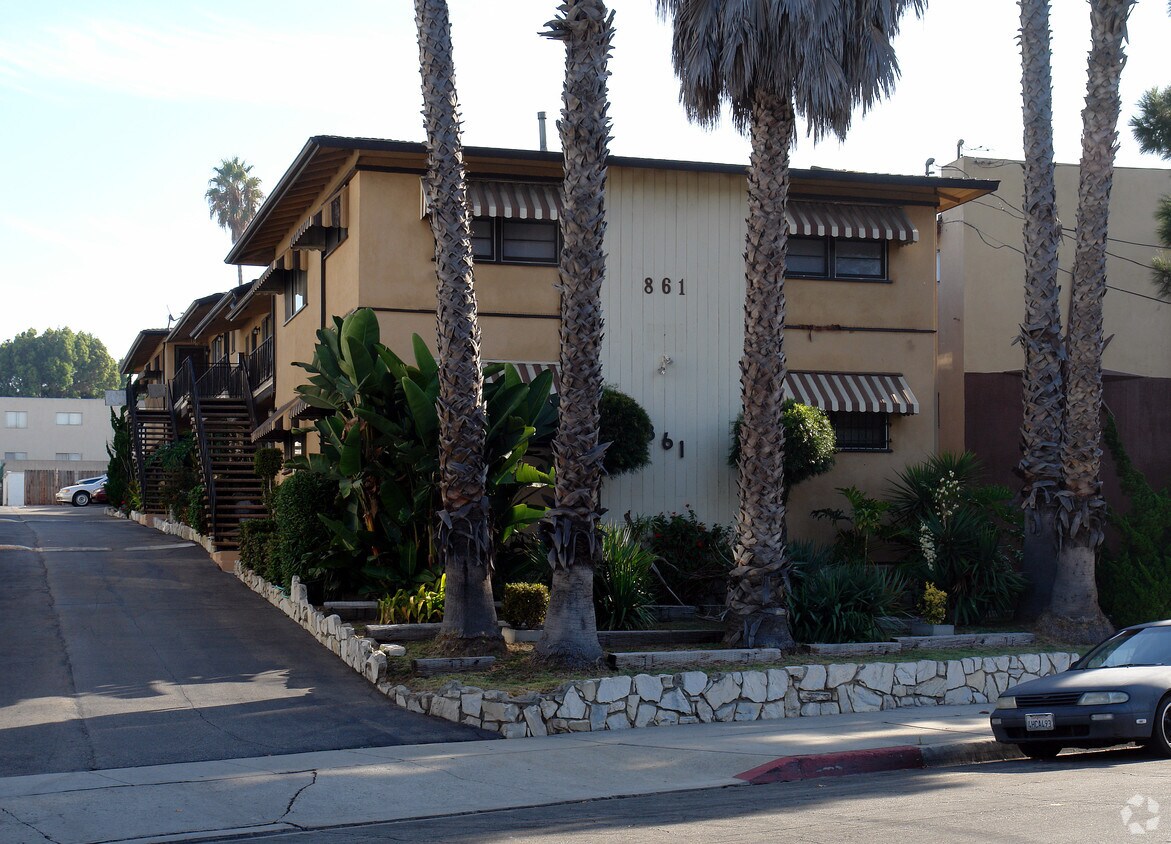 861 Glenway Dr, Inglewood, CA 90302 Apartments in Inglewood, CA