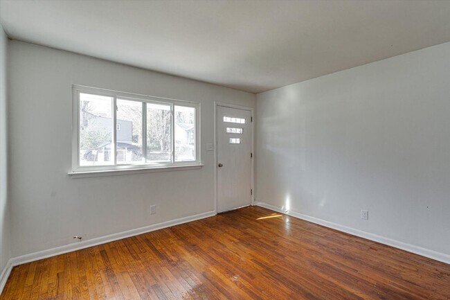 Foto del edificio - 1002 Belmeade Ave