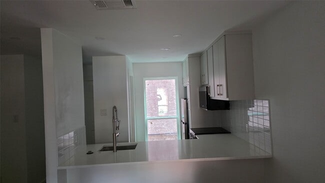 Building Photo - 1205 Autrey St