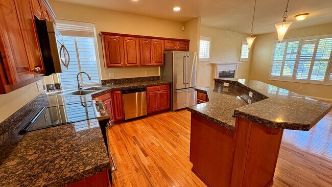 Photo - Cedar Hills/Peterkort Home – Near MAX & Hw...