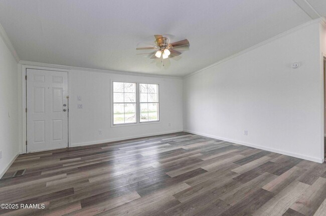 Building Photo - 370 Bearb Rd