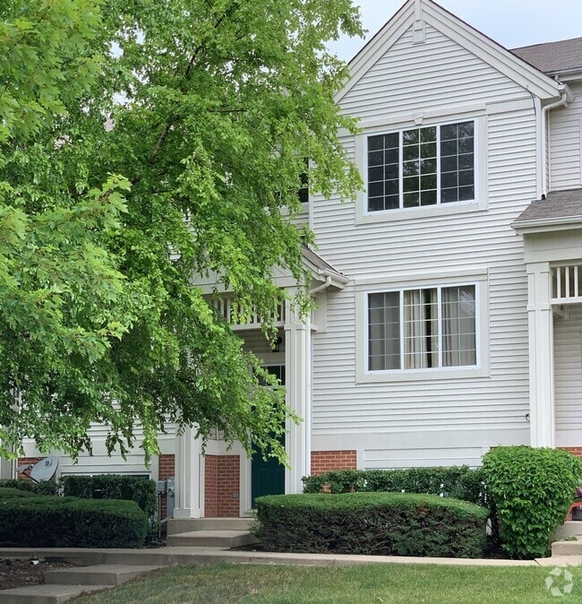 Building Photo - 710 S Rosehall Ln