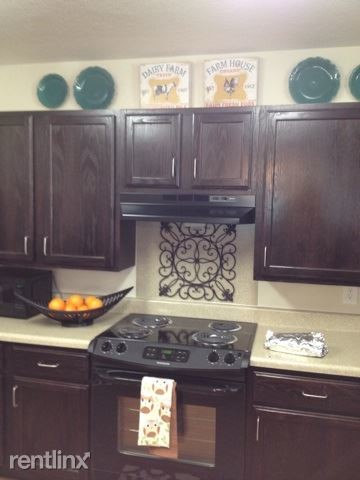 Building Photo - 2 br, 1 bath Apartment - GardenWalk on Second