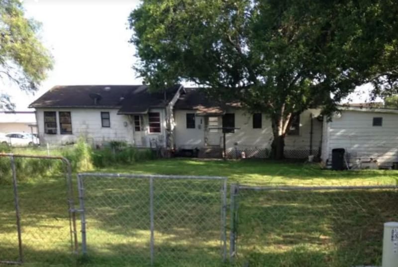 Building Photo - 910 E Doddridge Ave