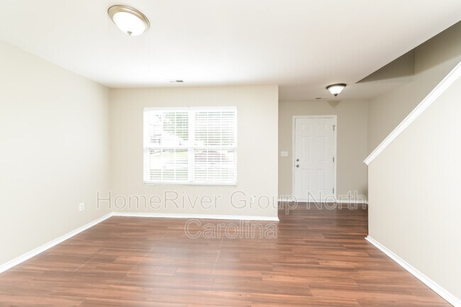 Foto del edificio - 4525 Vernon Farms Blvd