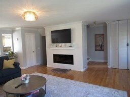 Foto del edificio - 6 Loring Hills Ave