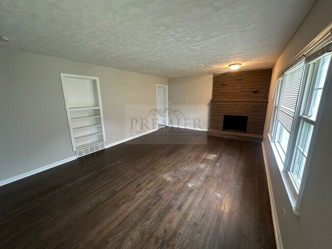 Building Photo - 2612 Baker Rd
