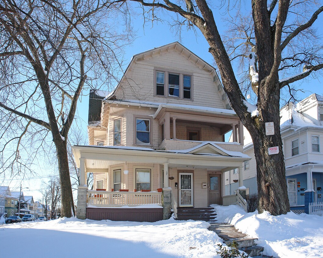 Primary Photo - 1473-1475 Albany Ave