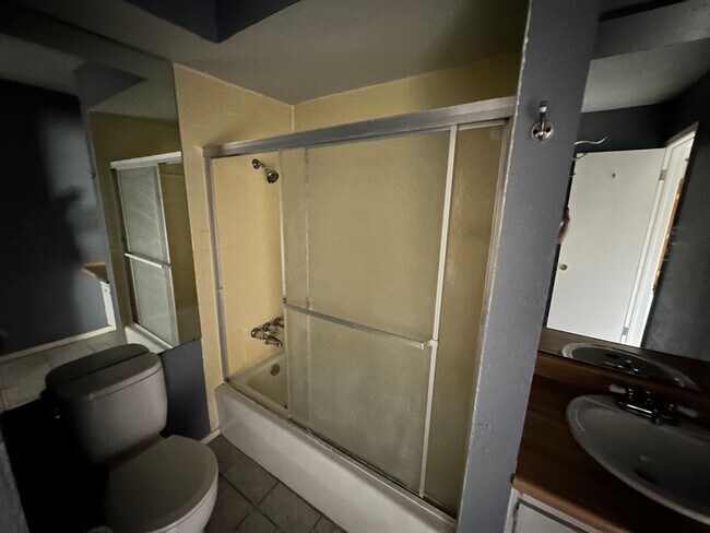 Building Photo - 1 bed/1 bath condo in OKC