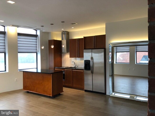 Building Photo - 3299 K St NW