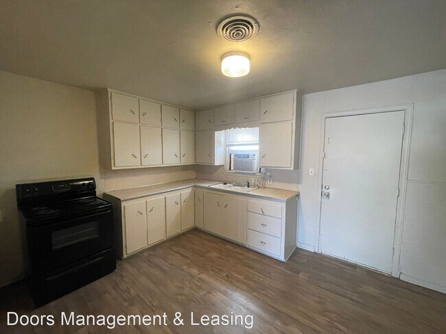 Foto del edificio - 2 br, 1 bath House - 4303 42nd Street
