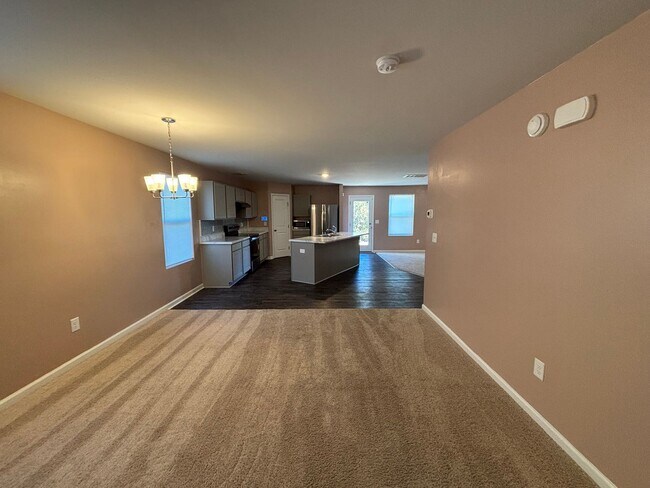 Foto del edificio - Single Family Home in Cul-de-sac- Holly Ridge